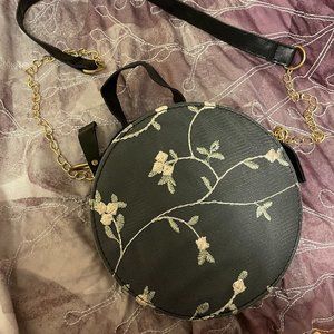 Black Round Flower Purse